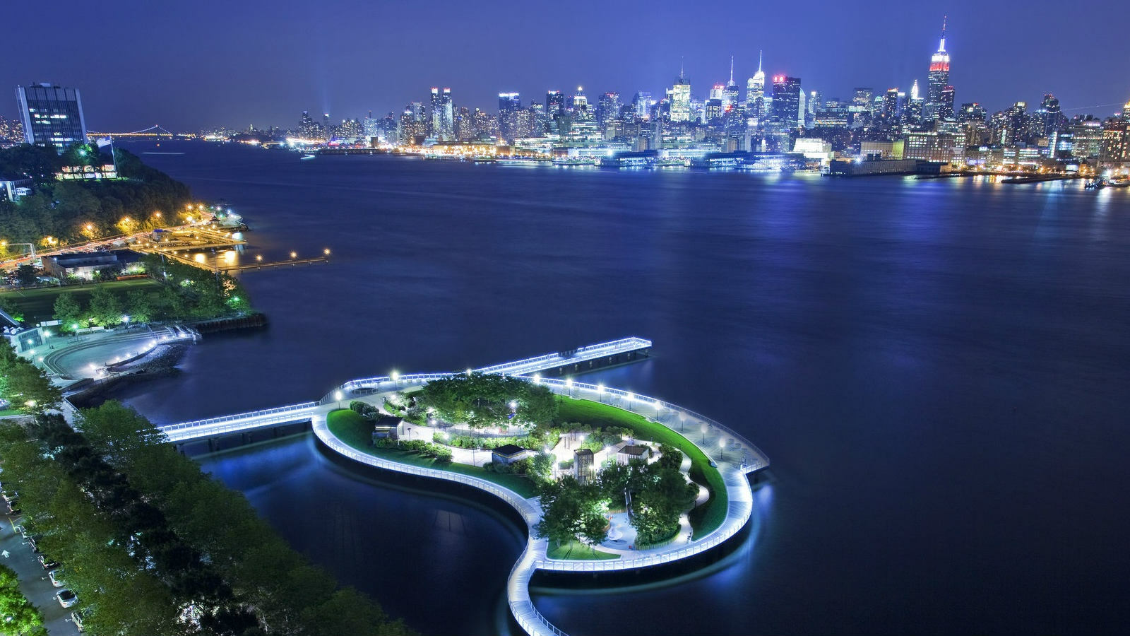 W Hotel 4*